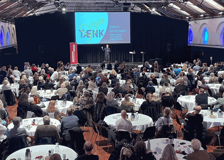 600 medlemmer lyttede med, da Svend Brinkmann holdt foredrag i Randers tirsdag 21. november - et fælles medlemsarrangement som Socialpædagogerne Østjylland og Midtjylland stod for.