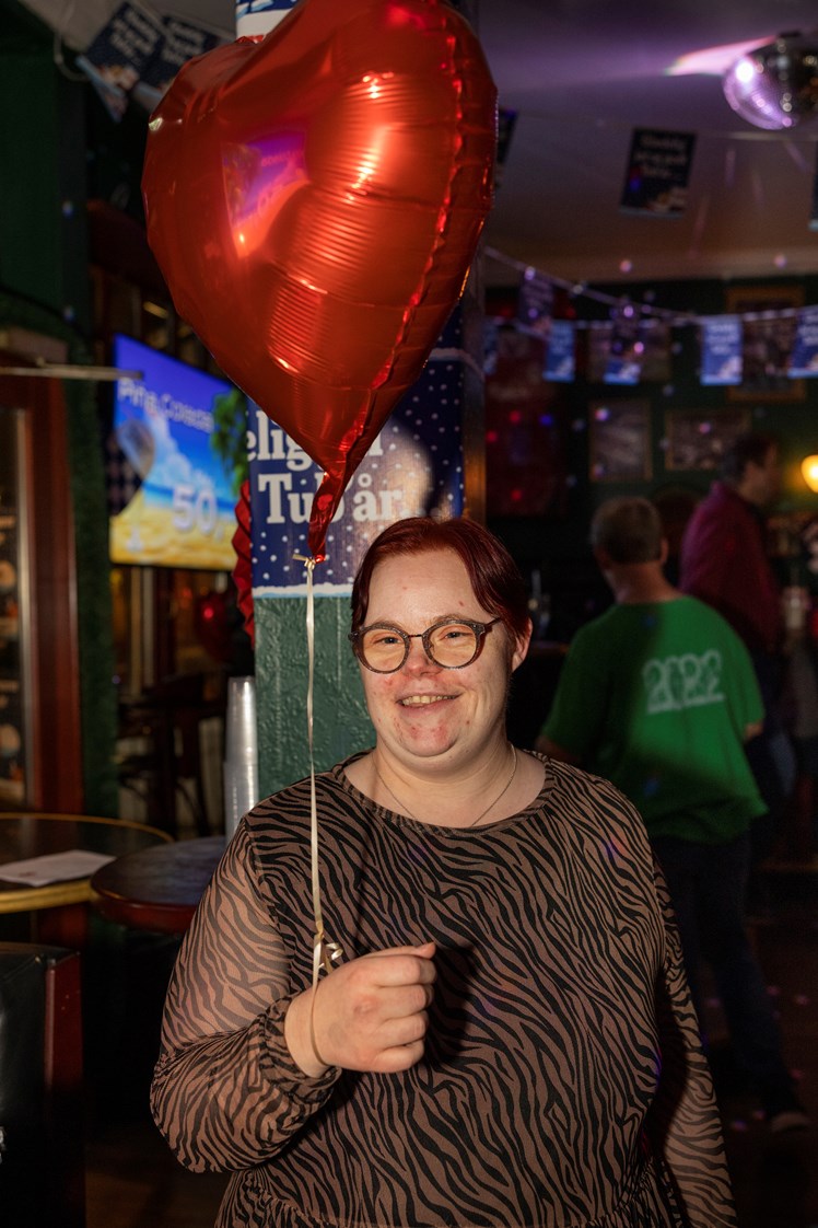 En hjerteballon kommer med hjem som minde om i aften