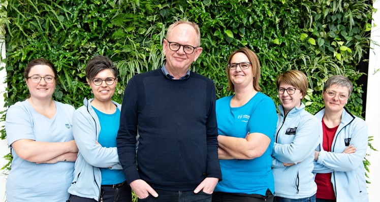 Socialpædagogernes formand, Benny Andersen, besøgte tidligere på ugen socialpædagogerne Tina Ehlert, Helle Riisgaard Jensen, Camilla Thomsen, Mona Mogensen og Gitte Lykke Mikkelsen, der arbejder i ældreplejen i Viborg Kommune.