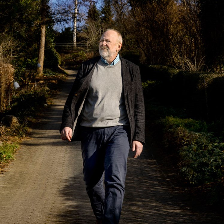 Hvis det var muligt, ville centerleder Tuck Bergman allerhelst ansætte flere afdelingsledere, så medarbejderne fik mere faglig sparring i hverdagen