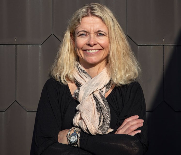'At vi ikke arbejder med låste døre og alarmer betyder jo ikke, at vi ikke tænker os om og har en høj faglighed. Alle medarbejdere er uddannet i nænsom nødværge og neuropædagogik', siger Marlene Engel, forstander på Pensionatet Mette Marie.