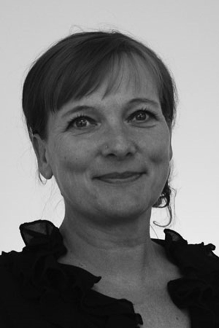 Annette Møller, Afdelingsleder på Autismecenter Nord-Bo og VISO-specialist, der rådgiver borgere, pårørende og sociale tilbud inden for autismespektrumforstyrrelser hos voksne, børn og unge og specialskoleområdet.