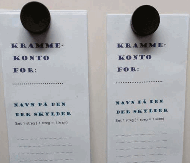 Når man nu ikke må kramme hinanden pga. corona, så er det jo godt med en konto, hvor man kan opspare kram. Sådan en har de lavet på Jonstrupvang.