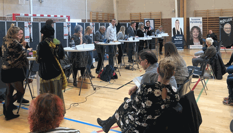 I alt var 14 byrådskandidater til kommunalvalget mødt op for at komme i dialog med udsatte borgere i Esbjerg.