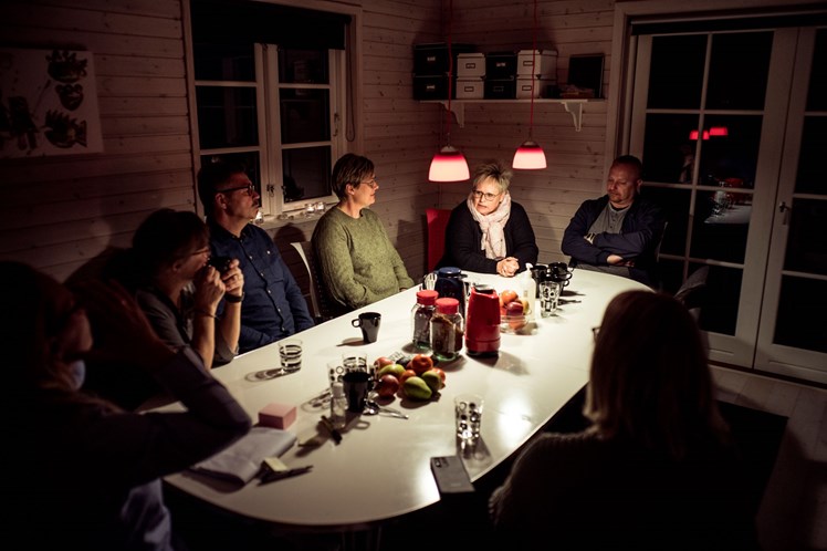 Familieplejere og socialpædagoger samles fire til seks gange årligt for at sparre med hinanden, drøfte pædagogiske metoder og inspirere til nye løsninger.